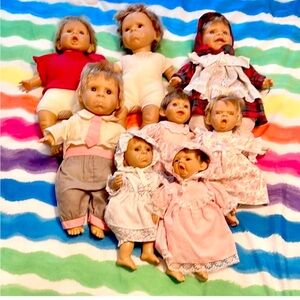 Doll Lot of 8 dolls with many facial expressions. Vintage.